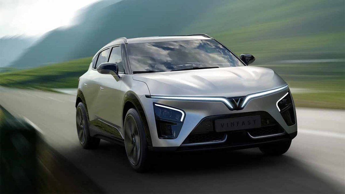 VinFast is Here! Bookings for the Stunning VF 7 are Now Open in India (2)