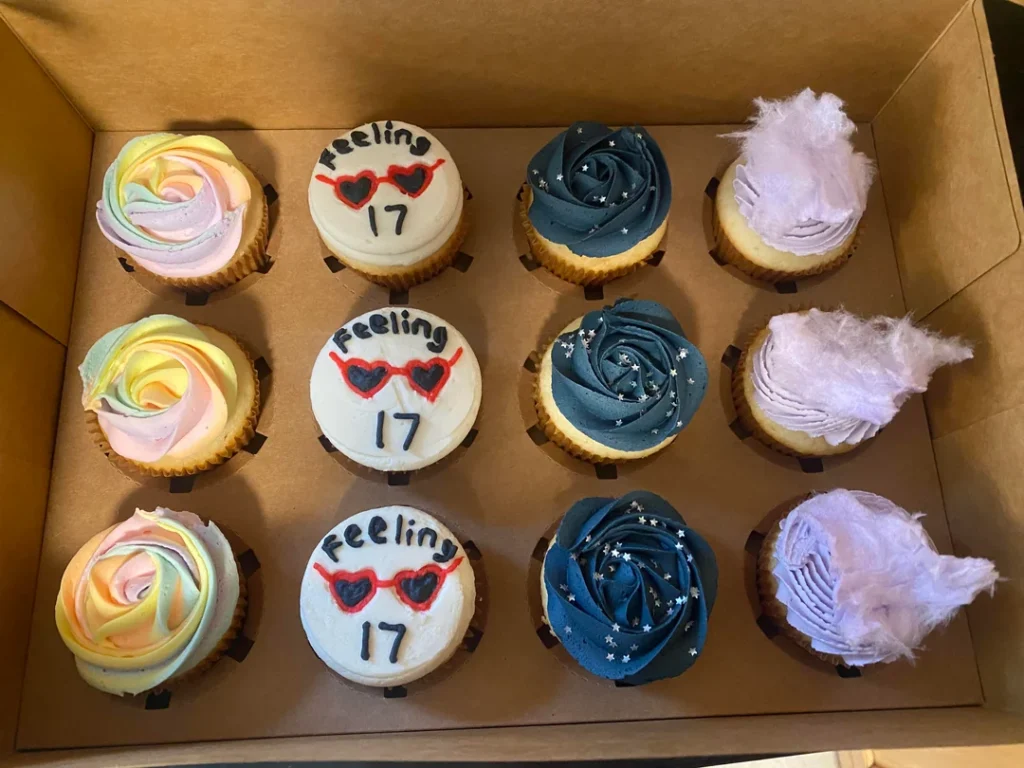 Taylor Swift Cupcakes 1